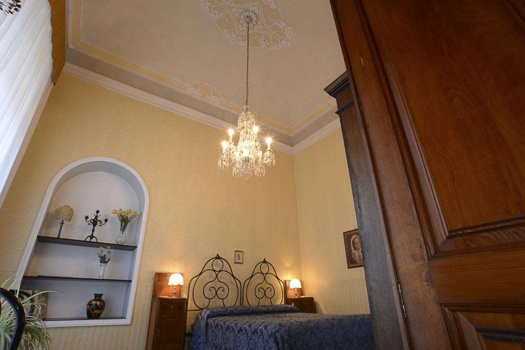 Suites In Sicily 아치레알레 외부 사진