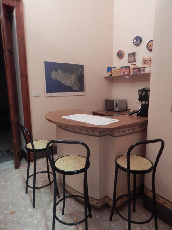 Suites In Sicily 아치레알레 외부 사진